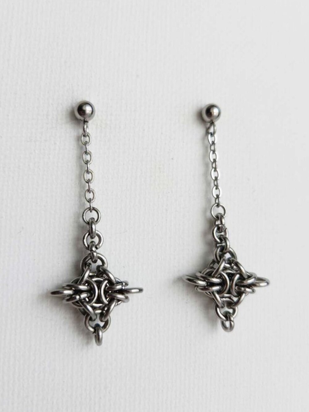 Vintage dangly silver star earrings